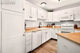 2532 Mesa Springs View, Colorado Springs, CO 80907 - Photo 7