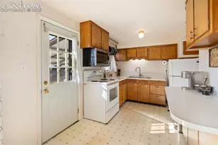 1209 Cumberland St, Colorado Springs, CO 80907 - Photo 11