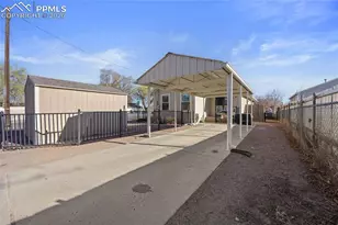 2039 E 8th St, Pueblo, CO 81001 - Photo 31