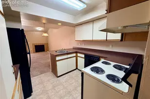 1221 Holland Park Blvd, Colorado Springs, CO 80907 - Photo 9