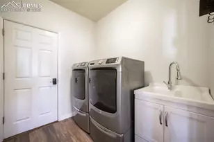 3215 Hollycrest Dr, Colorado Springs, CO 80920 - Photo 31