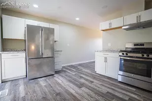 818 S Circle Dr, Colorado Springs, CO 80910 - Photo 9