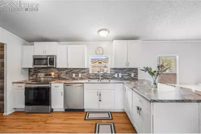 111 Mojave Way, Fountain, CO 80817 - Photo 5