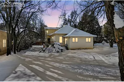 921 Cheyenne Boulevard, Colorado Springs, CO 80905 - Photo 3