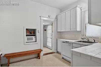 921 Cheyenne Boulevard, Colorado Springs, CO 80905 - Photo 23