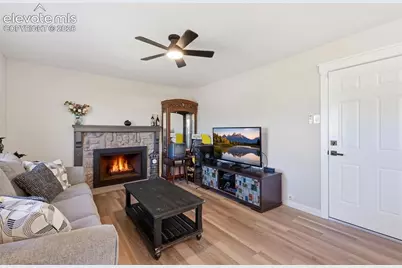 2574 Prescott Circle, Colorado Springs, CO 80916 - Photo 7