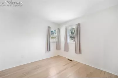 135 Helena Lane, Colorado Springs, CO 80904 - Photo 29