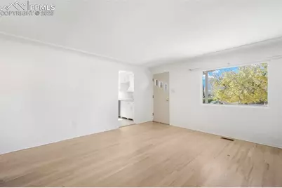 135 Helena Lane, Colorado Springs, CO 80904 - Photo 5