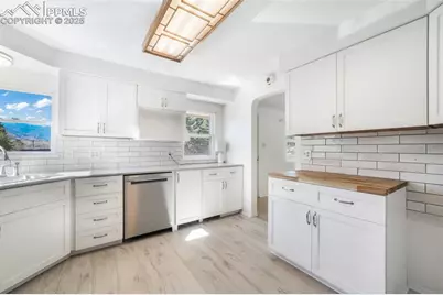 135 Helena Lane, Colorado Springs, CO 80904 - Photo 13