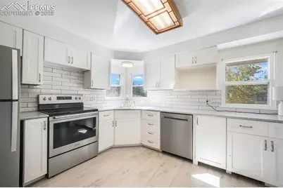 135 Helena Lane, Colorado Springs, CO 80904 - Photo 9