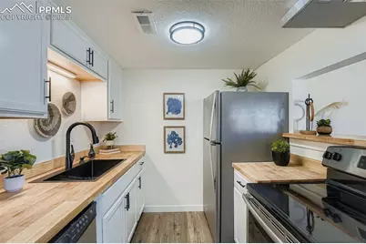 9230 E Girard Avenue #7, Denver, CO 80231 - Photo 5