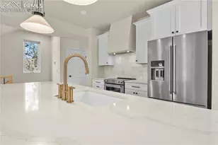 31 Noyer Ct, Colorado Springs, CO 80906 - Photo 3