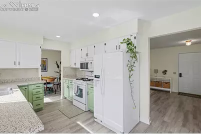 3235 Blue Mountain Way, Colorado Springs, CO 80906 - Photo 11