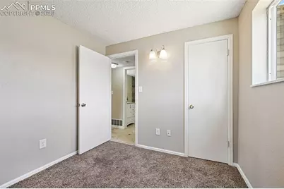 1248 Jet Wing Drive, Colorado Springs, CO 80916 - Photo 15