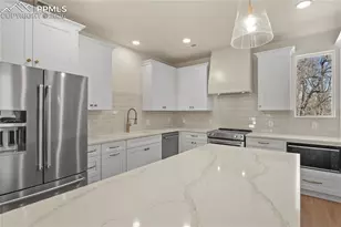 7 Noyer Ct, Colorado Springs, CO 80906 - Photo 3