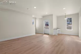 7 Noyer Ct, Colorado Springs, CO 80906 - Photo 11