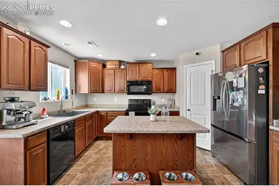 10859 Hidden Ridge Circle, Peyton, CO 80831 - Photo 11