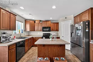 10859 Hidden Ridge Cir, Peyton, CO 80831 - Photo 11