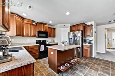 10859 Hidden Ridge Circle, Peyton, CO 80831 - Photo 9