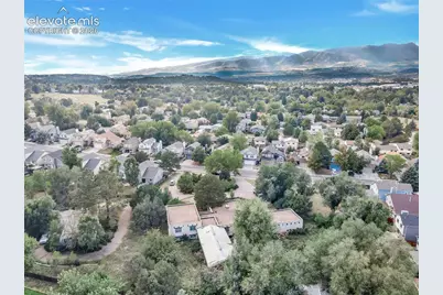6655 Sproul Lane, Colorado Springs, CO 80918 - Photo 3