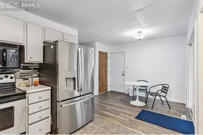 2123 Kodiak Drive, Colorado Springs, CO 80910 - Photo 7