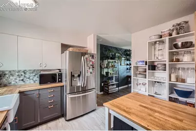 307 Redwood Drive, Colorado Springs, CO 80907 - Photo 9