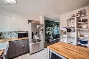 307 Redwood Dr, Colorado Springs, CO 80907 - Photo 9