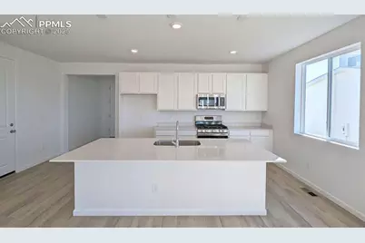 9337 Golden Buffs Drive, Colorado Springs, CO 80925 - Photo 3