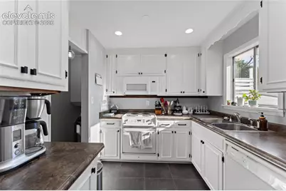 2932 Pennsylvania Avenue, Colorado Springs, CO 80907 - Photo 13