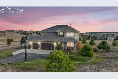 19125 Baskerville Way, Monument, CO 80132 - Photo 3