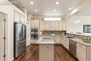3425 Hollycrest Dr, Colorado Springs, CO 80920 - Photo 9