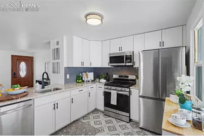 2518 Jay Place, Colorado Springs, CO 80909 - Photo 7