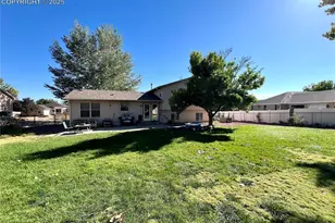 463 W Player Dr, Pueblo West, CO 81007 - Photo 27