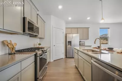 2252 Still Meadows Court, Monument, CO 80132 - Photo 7