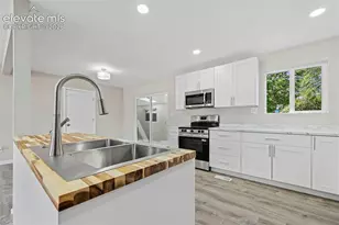7313 Colonial Dr, Fountain, CO 80817 - Photo 9