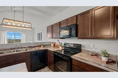 7423 Sand Lake Heights, Colorado Springs, CO 80908 - Photo 15