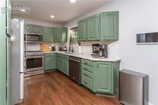 2560 Mirror Lake Ct, Colorado Springs, CO 80919 - Photo 7