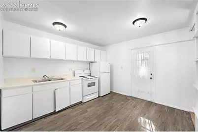 357-359 Fairway Street, Colorado Springs, CO 80906 - Photo 5