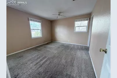 38 Macalester Road, Pueblo, CO 81001 - Photo 5