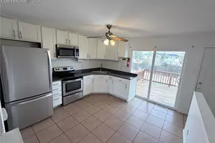 38 Macalester Rd, Pueblo, CO 81001 - Photo 3