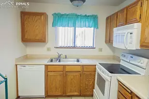 20 Sommerlyn Rd, Colorado Springs, CO 80906 - Photo 39