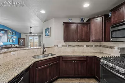 8192 Potentilla Grove, Colorado Springs, CO 80908 - Photo 9