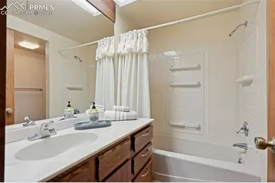 6985 Blackhawk Place, Colorado Springs, CO 80919 - Photo 25