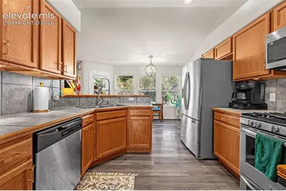 6211 Soaring Drive, Colorado Springs, CO 80918 - Photo 15
