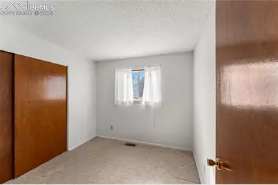 3908 Shelley Avenue, Colorado Springs, CO 80910 - Photo 17