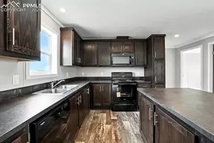 23595 Jayhawk Ave, Colorado Springs, CO 80928 - Photo 7