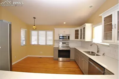 4333 Stonesthrow View, Colorado Springs, CO 80922 - Photo 11