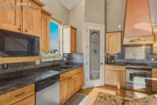 454 E Fredonia Dr, Pueblo, CO 81007 - Photo 17