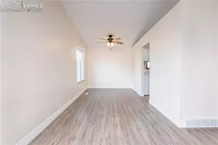 2385 Heathercrest Dr, Colorado Springs, CO 80915 - Photo 9