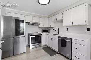 209 Fairmont St, Colorado Springs, CO 80910 - Photo 9